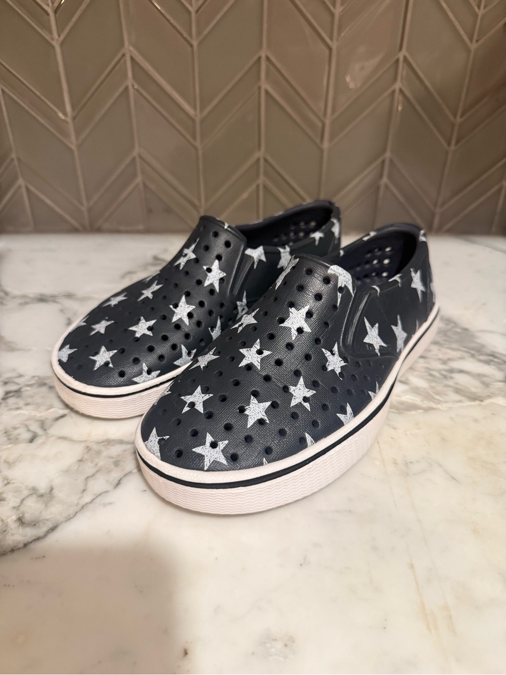 $14 ADD ON native navy blue water shoes stars 1‎ crocs adidas nike